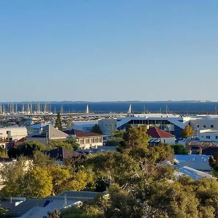 Sky High On Arundel - Central Fremantle Apartment Exterior photo