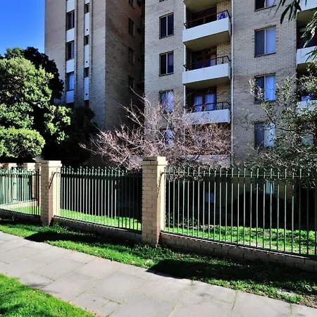 Sky High On Arundel - Central Fremantle Apartment Exterior photo