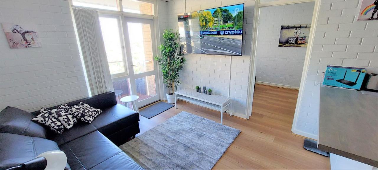 Apartment Sky High On Arundel - Fremantle